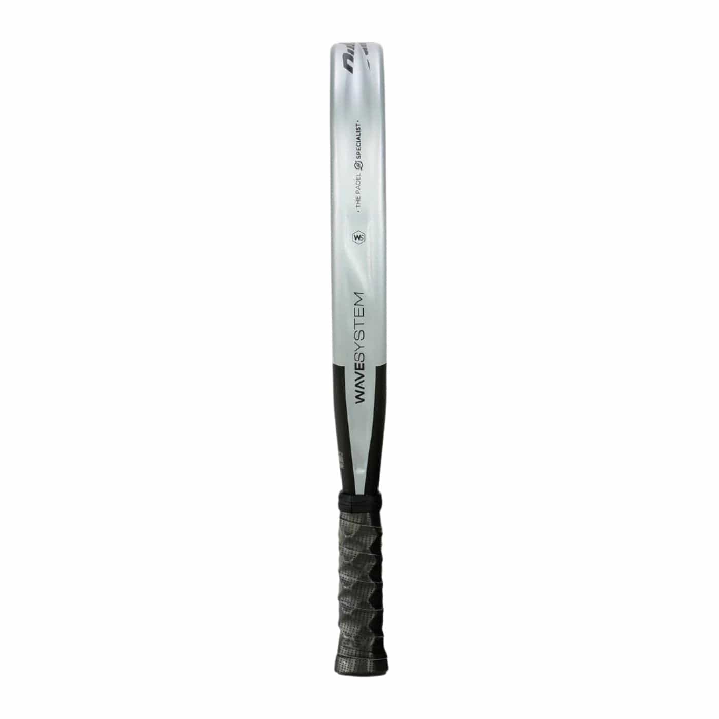 Introducing the Bullpadel Neuron 2025 Padel Racket in a captivating white and black color scheme. Its elegant design features cutting-edge X-TEND Carbon 3K technology, embodying modern style with a sleek, smooth finish that's perfect for any padel enthusiast.