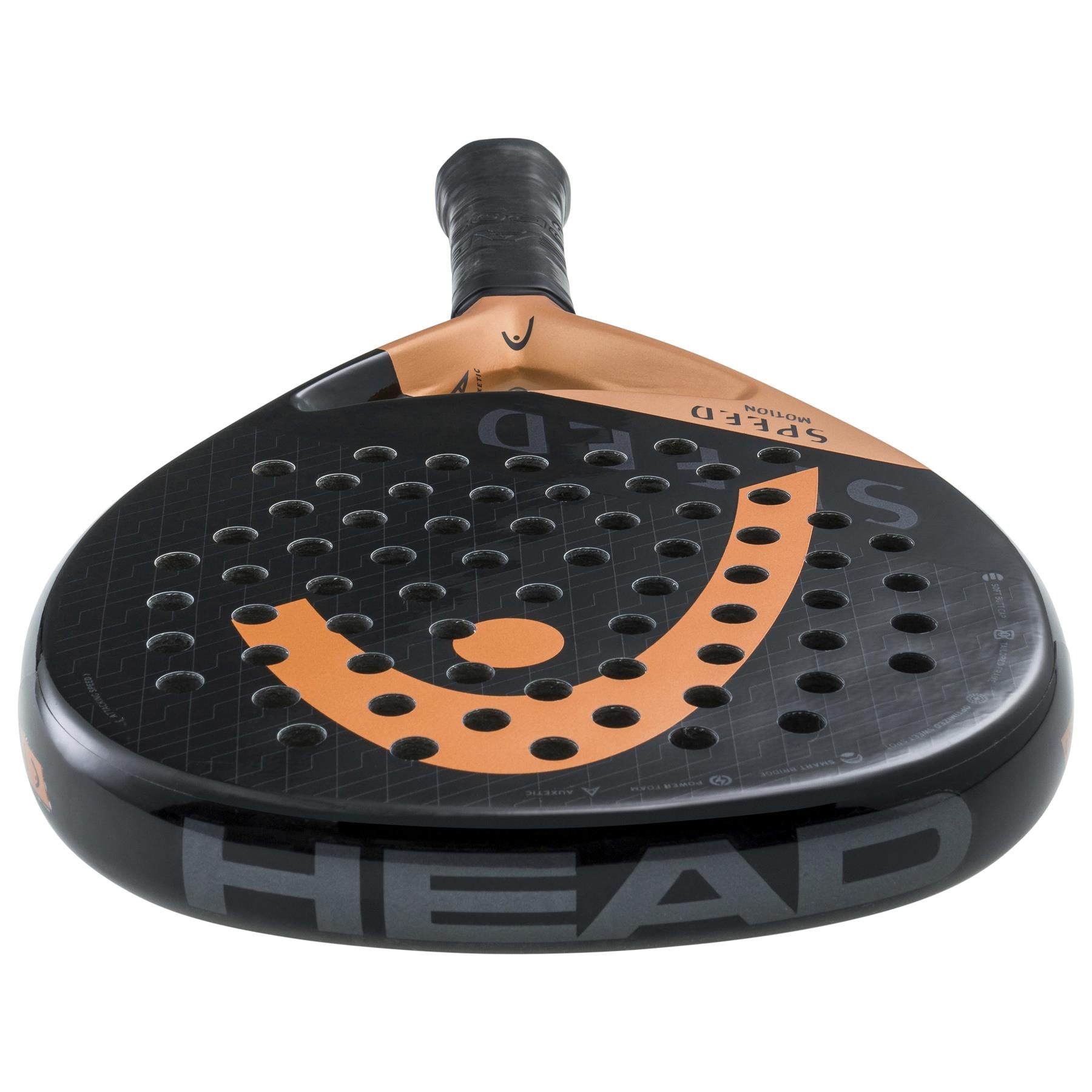 Discover the HEAD Speed Motion 2023 Padel Racket in Black and Copper, boasting a stylish design with a comfortable black handle. Equipped with advanced Auxetic technology by HEAD, this paddle racket delivers exceptional performance and precision with every swing.