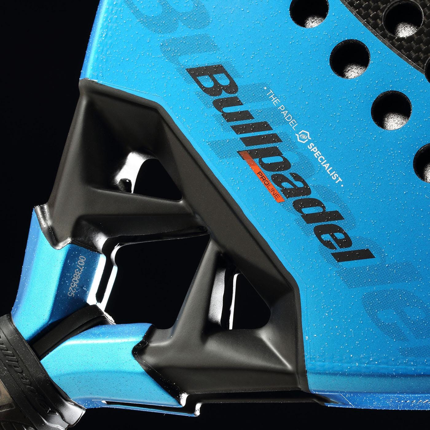 Close-up of the Bullpadel Vertex 05 GEO 2026 Padel Racket in blue/black, featuring the Bullpadel logo, black grip, geometric cutouts, and water droplets on its high-performance surface.
